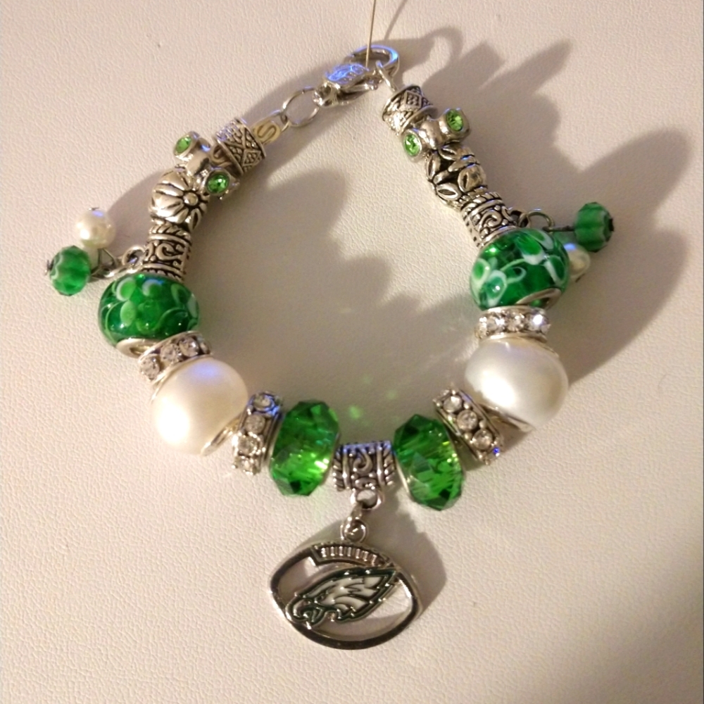 Philadelphia Eagles Charm Bead Bracelet